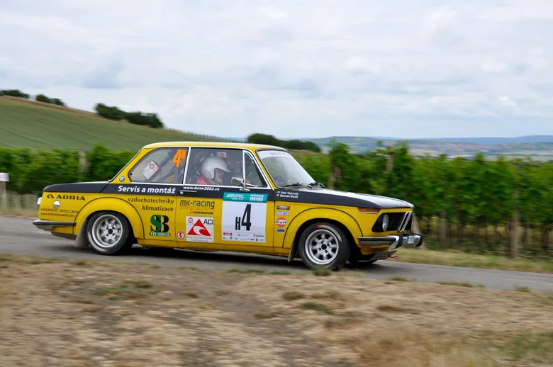 Hustopeče — BMW 2002