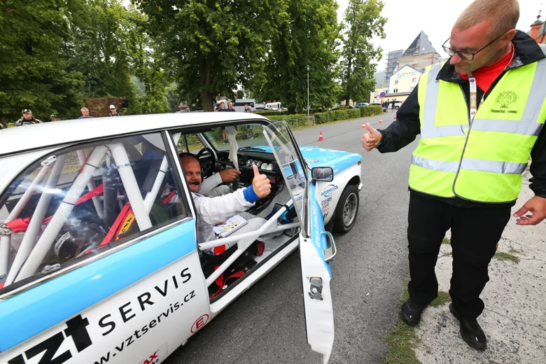 Fulnek (2022) — BMW 2002