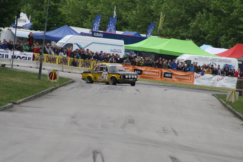Český Krumlov — BMW 2002